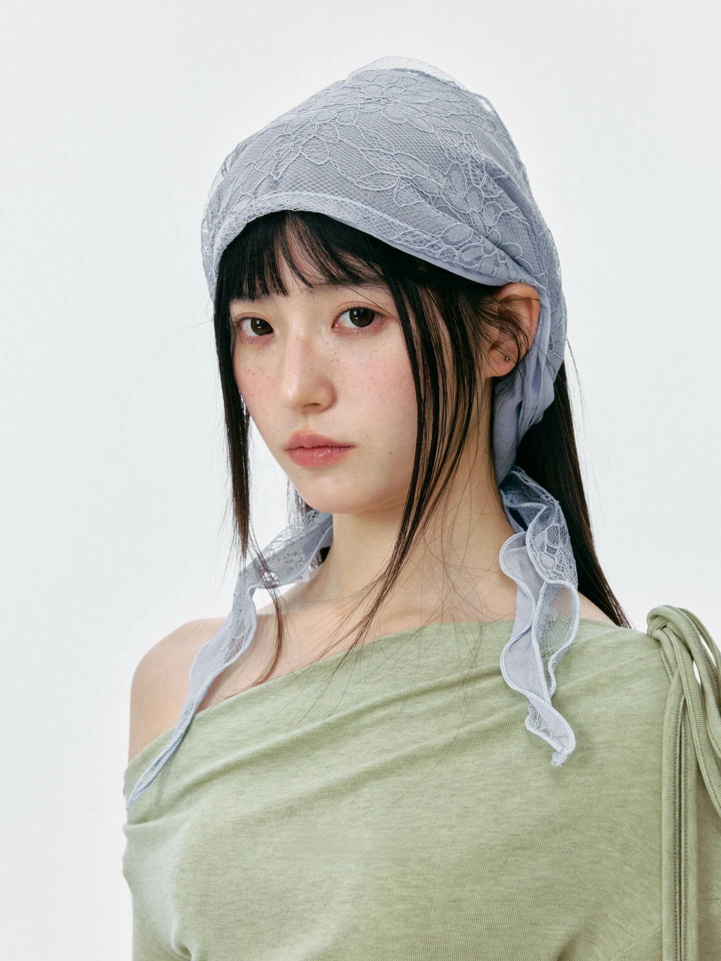 夏用清涼感の浅い青色ラッシー頭巾：薄手・多機能・トライアングルデザインの使い勝手を解説