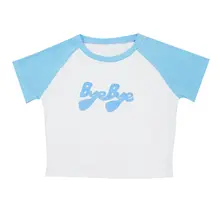 ロゴプリントのクロップドTシャツ【シンプルデザイン・おしゃれ・露出感】