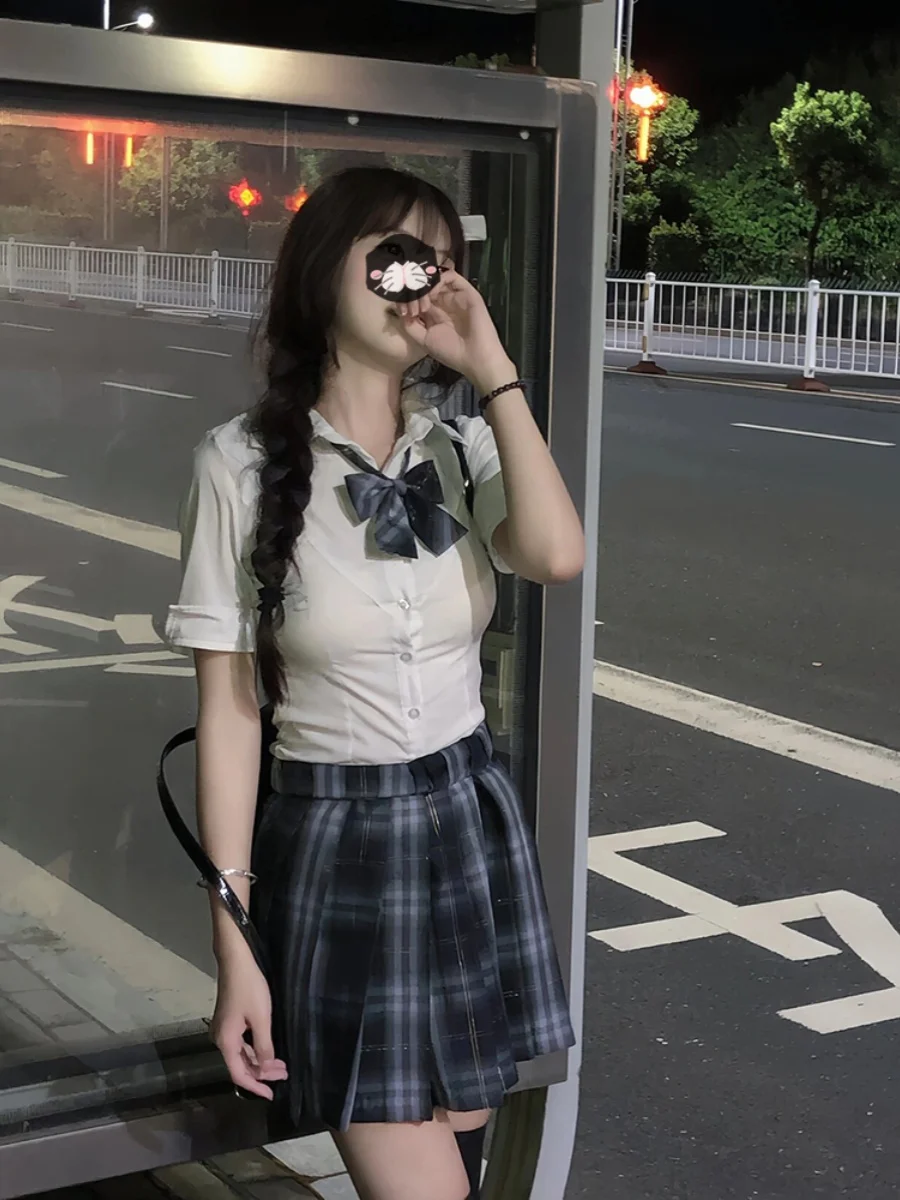 大人可愛い服 40代コーデの完全ガイド：チェックスカートの選び方とトップスの組み合わせ