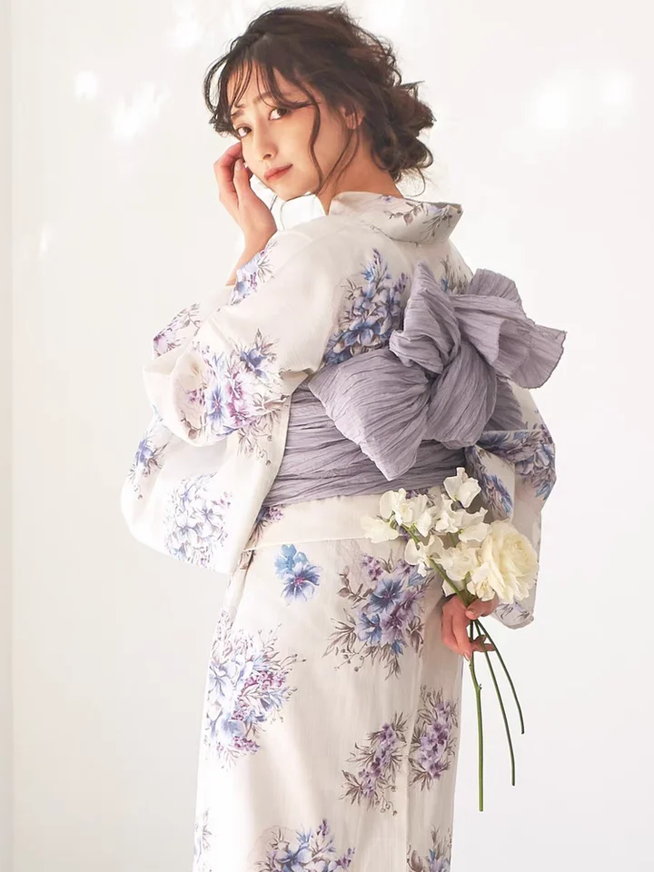 伝統的な浴衣【女性用・小柄・春夏用・通気性のある麻風生地】（セットアップ対応）