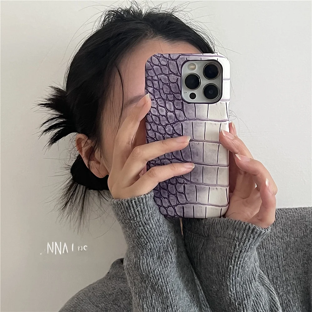 スマホケース 紫 は本当に注目すべき？その魅力と選び方を徹底解説