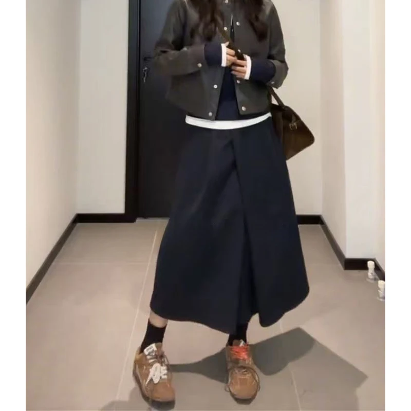 50代の女性が「ジャンパー スカート」で失敗しない着こなしは？