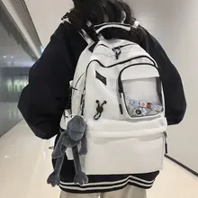 ユニークデザインのリュックサック【高校生・大学生向け・男女兼用】