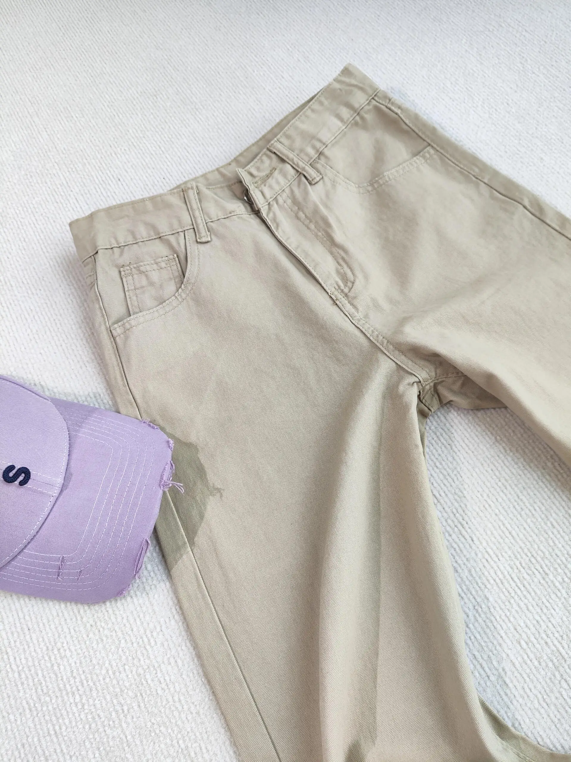 足が短い人向けメンズパンツ：ハイウエストストレートデニムパンツの実用性とサイズ設計