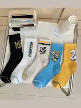 クールデザインの綿混ソックス【男女兼用・吸汗・防臭・中筒・カートゥーン柄】（セットアップ対応）