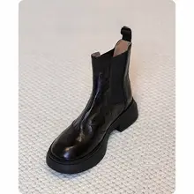羊革製 チェルシーブーツ【ラウンドトゥ・厚底・クラシックデザイン】