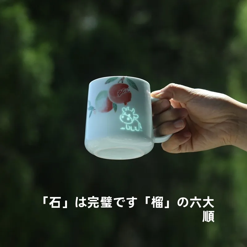 手描き景德鎮陶器牛マグカップセット：高級感と伝統美を融合した贈り物