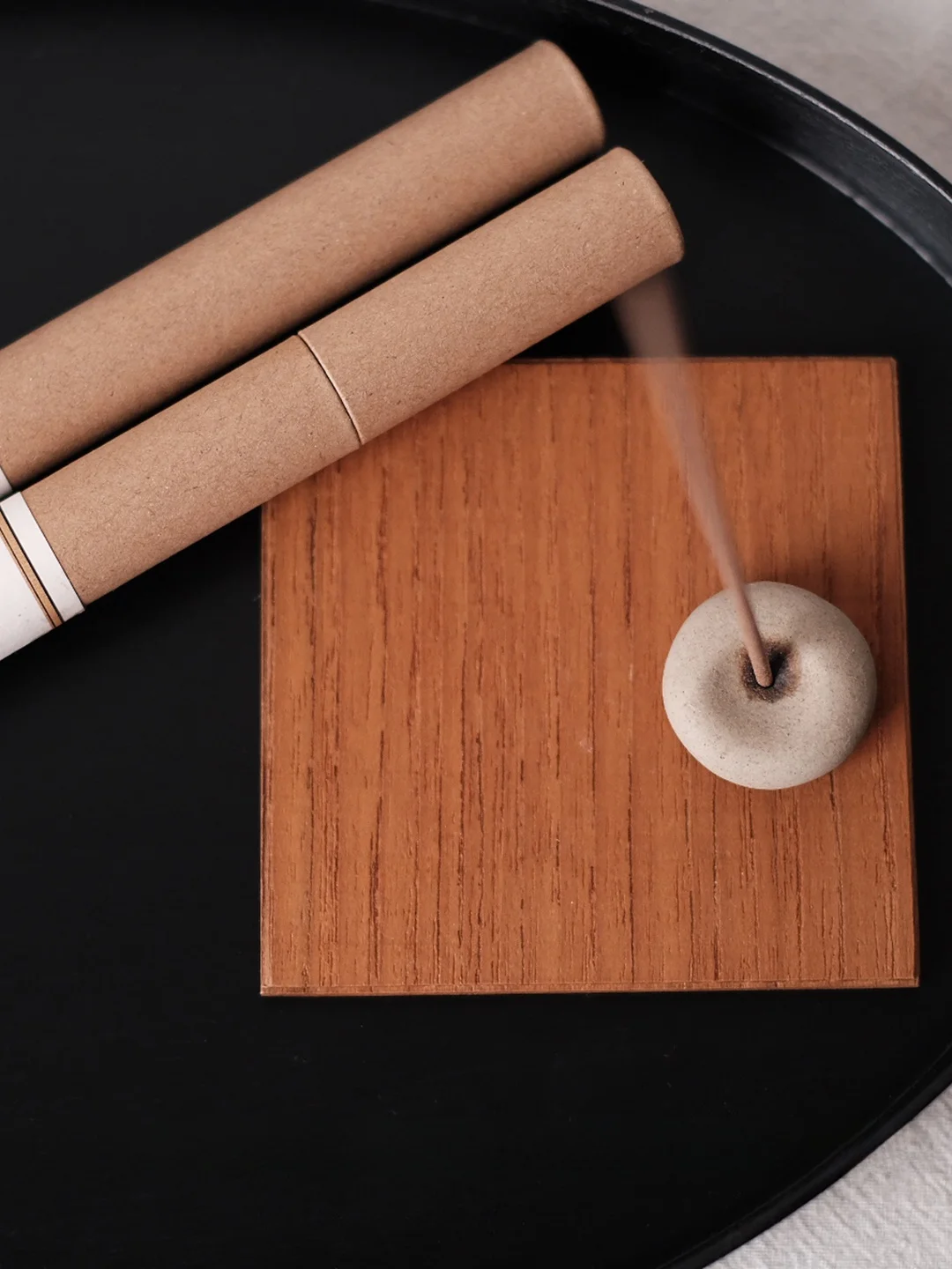ミャンマー産ユーカリ材のスクエアコースター：2x4サイズに適した木製DIYのシンプルな選択肢