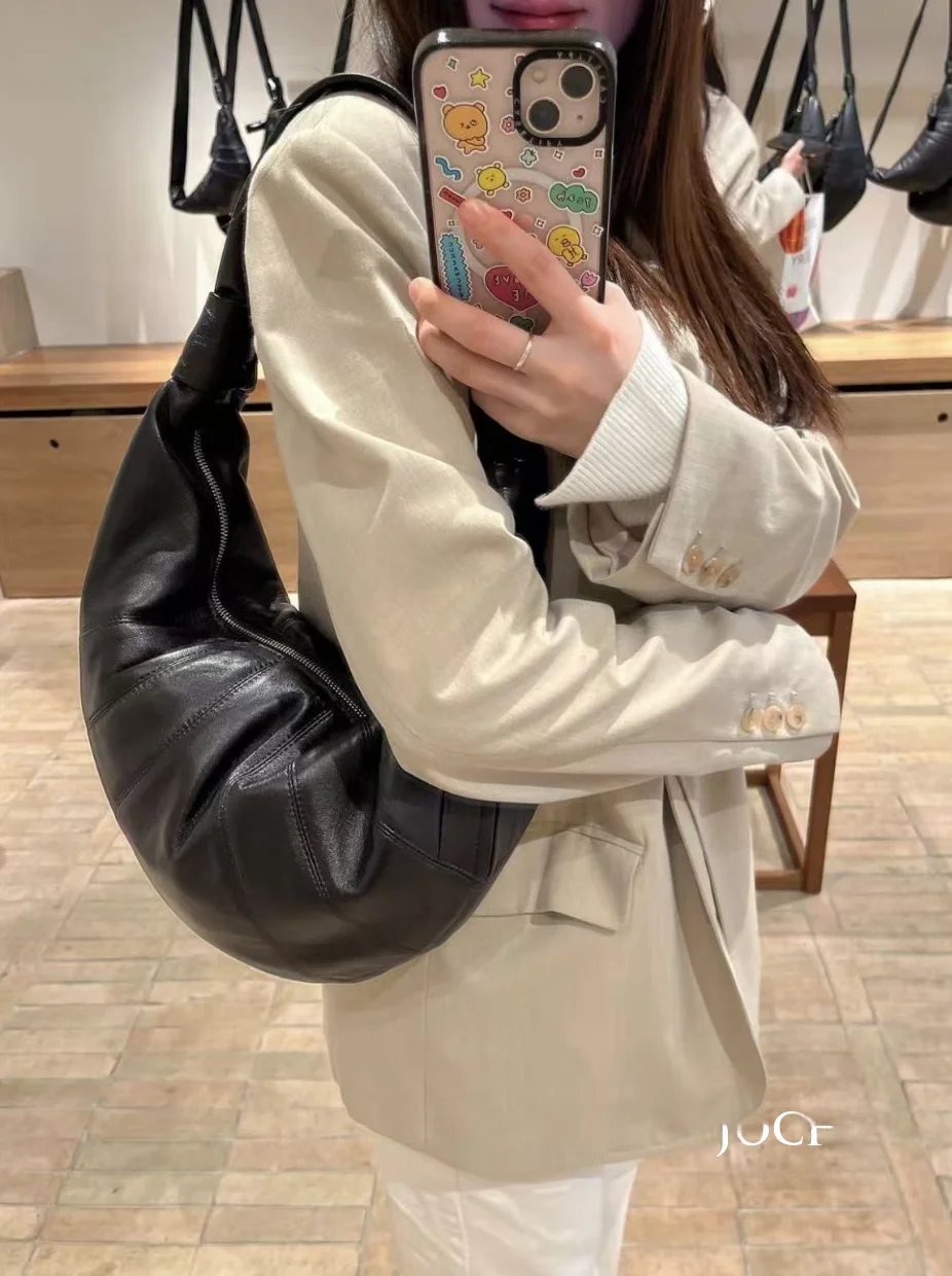 string bag とサドルバッグの違いは？羊革製ダンゴバッグが通勤生活を救う理由とは？