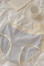 可愛い蝶結び付きコットンの三角パンツ【ベビー・中腰・女の子用】