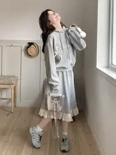 ハイセンスなカジュアルスポーツウェア【秋用・女性用・フード付きパーカー＆パンツ・動きやすい】（セットアップ対応）