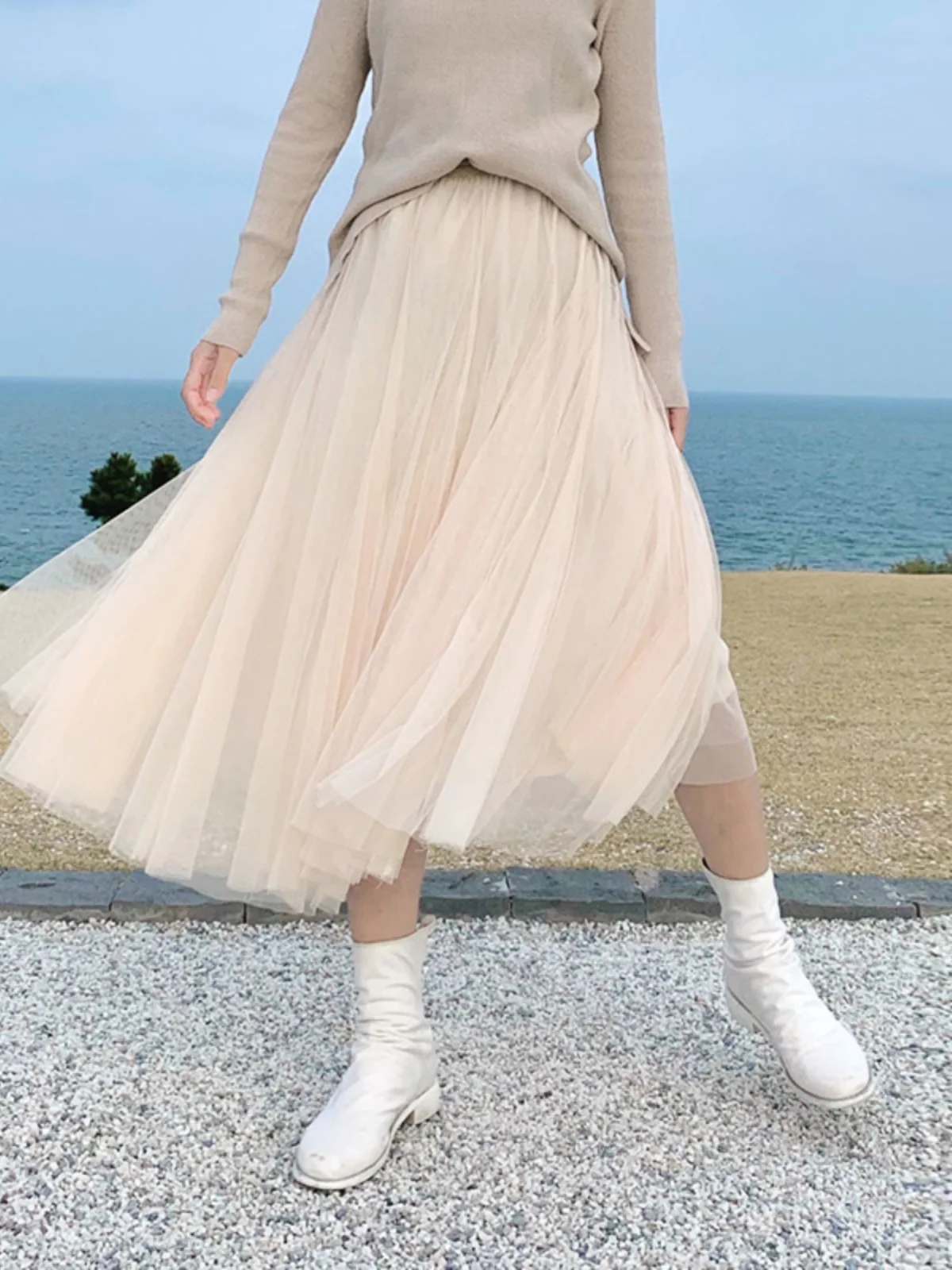 シックな服を選ぶなら、まずは「優雅さ」と「実用性」のバランスを取るべき？