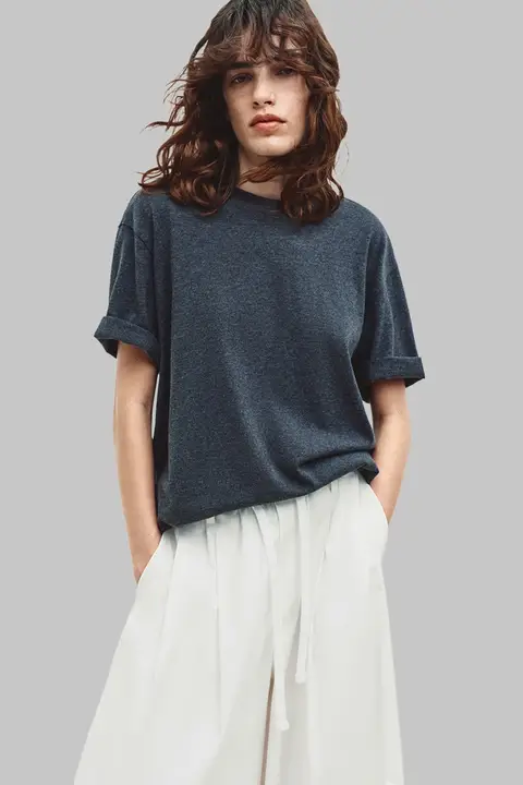 背中結びデザインのゆったりしたTシャツ【ラウンドネック・極上の柔らかさ・春用】（セットアップ対応）