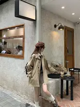 カジュアルなカーキ色の中長丈トレンチコート【秋季・レトロ・小柄対応】