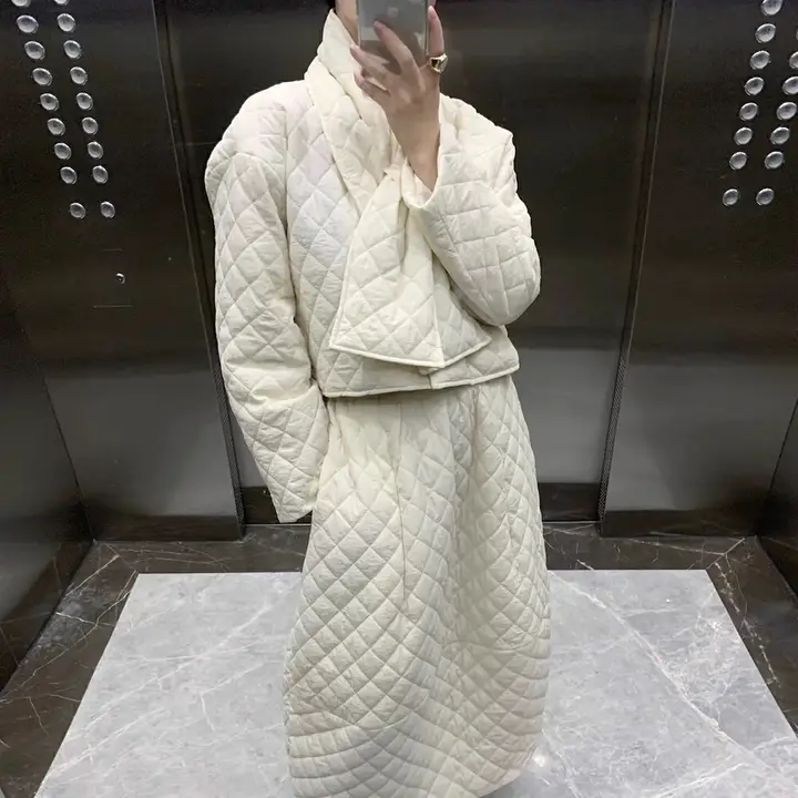 秋冬向け 高級感あるダイヤモンドチェックのコットンジャケットとスカート【ラフなスタイル・セットアップ対応】