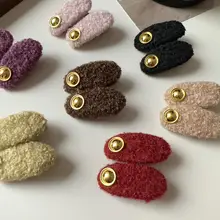 レトロスタイルの毛糸製オーバルヘアクリップ【高級感・前髪や後ろ髪に最適】