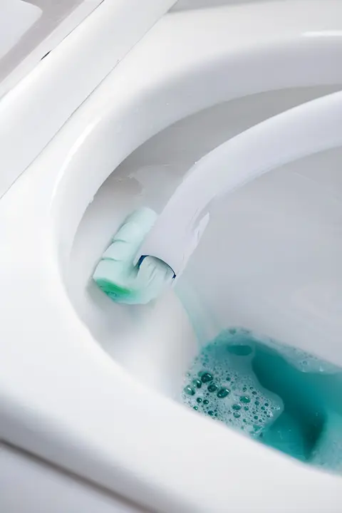 使い捨てトイレブラシ【洗剤付き・無死角デザイン・交換用ヘッド】