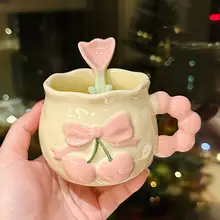 可愛いチェリーデザインのマグカップ【立体感のある陶器製・誕生日ギフトに最適】