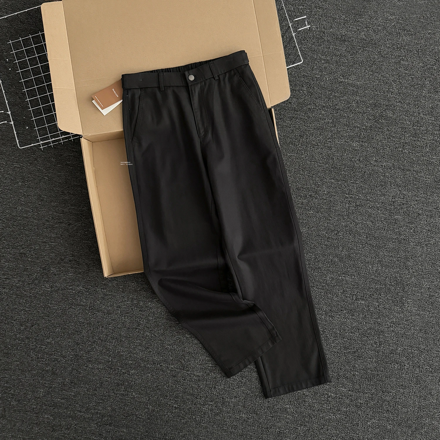 オフィスカジュアルに悩む男性、どうやって「内定式服装」を選ぶべきか？