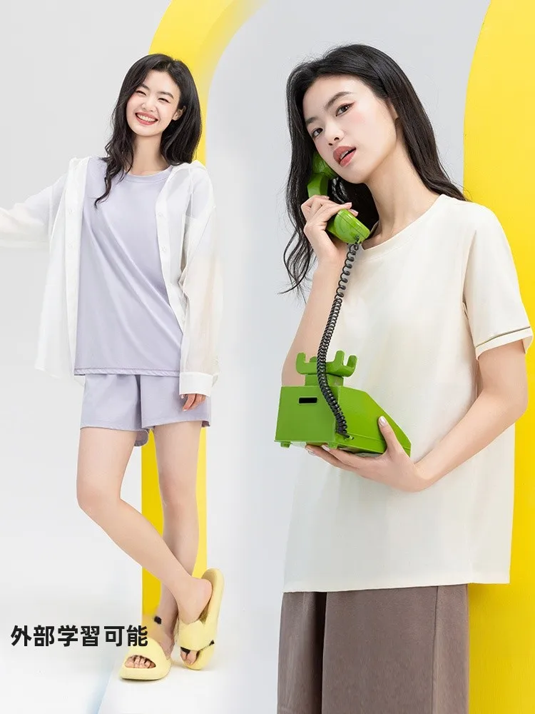 夏の寝るときの服装としてのモーダル素材ショートスリーブトップスの実用性