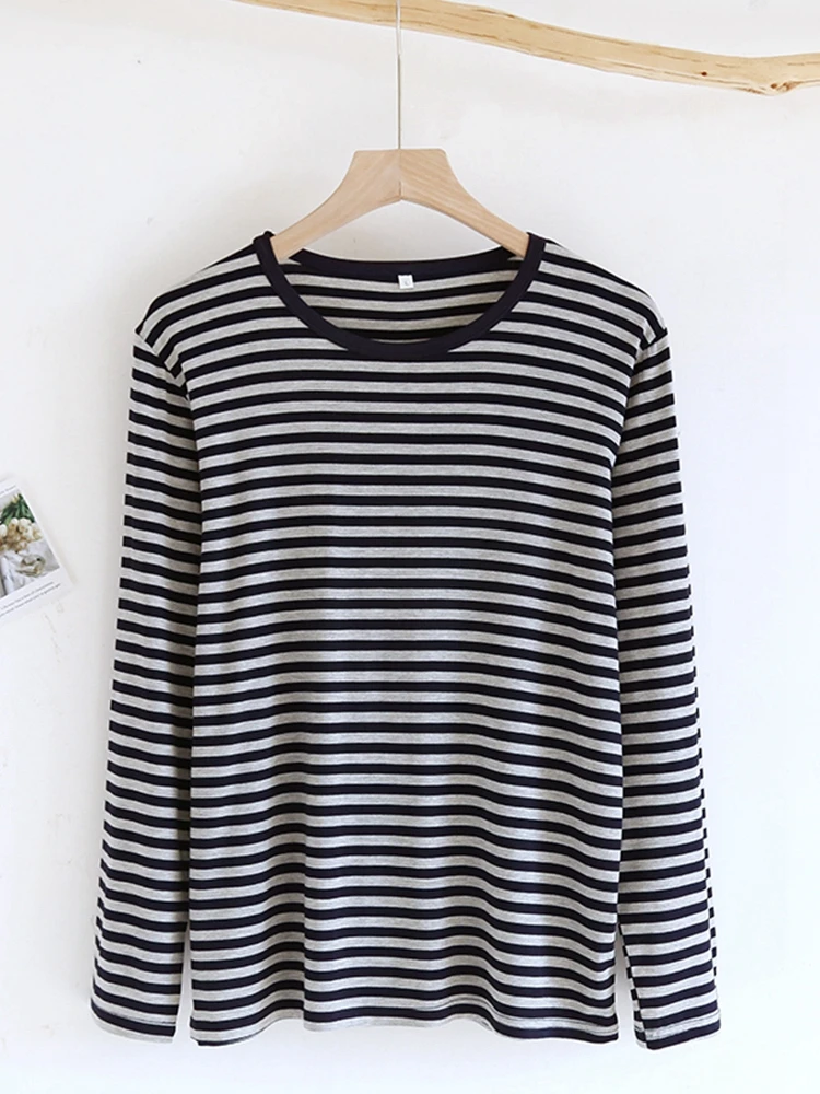 夏の寝るときの服は、本当に涼しい素材を選ぶべき？