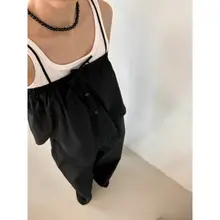 シンプルな無地のカジュアルキャミソールとロングパンツ（セットアップ対応）