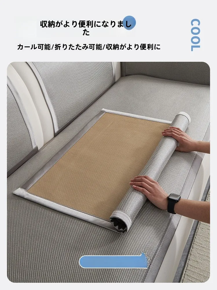 夏のリビングで涼しく過ごすには、このクッションカバーがおすすめ！