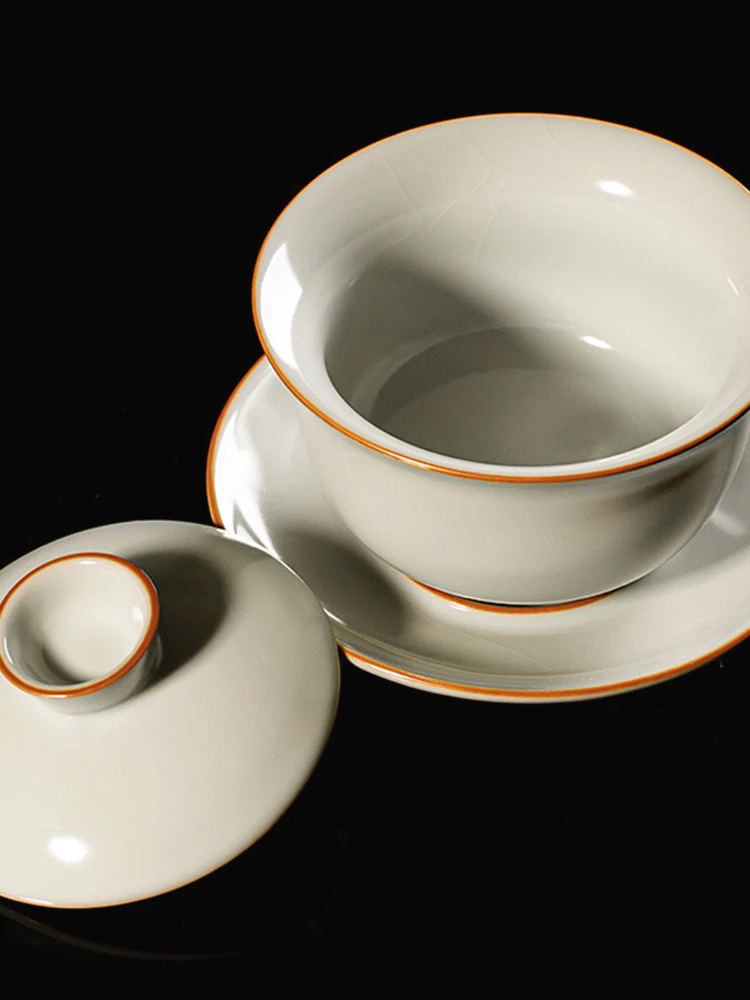茶色と青の組み合わせは、なぜ今、日本の暮らしに深 く根付いているのか？