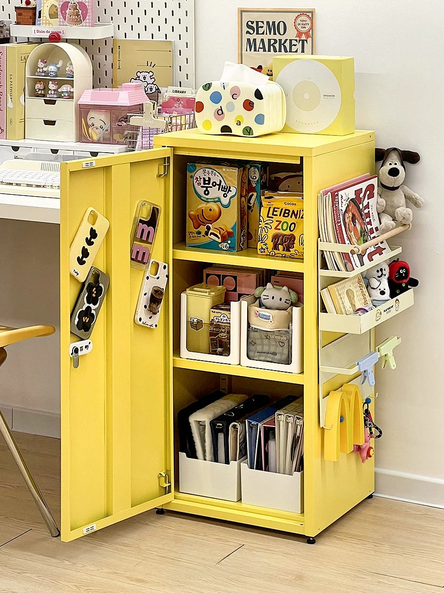 川崎の家具屋でリビング収納を決めるには？カートゥーンデザインのキャビネットが意外に人気な理 由
