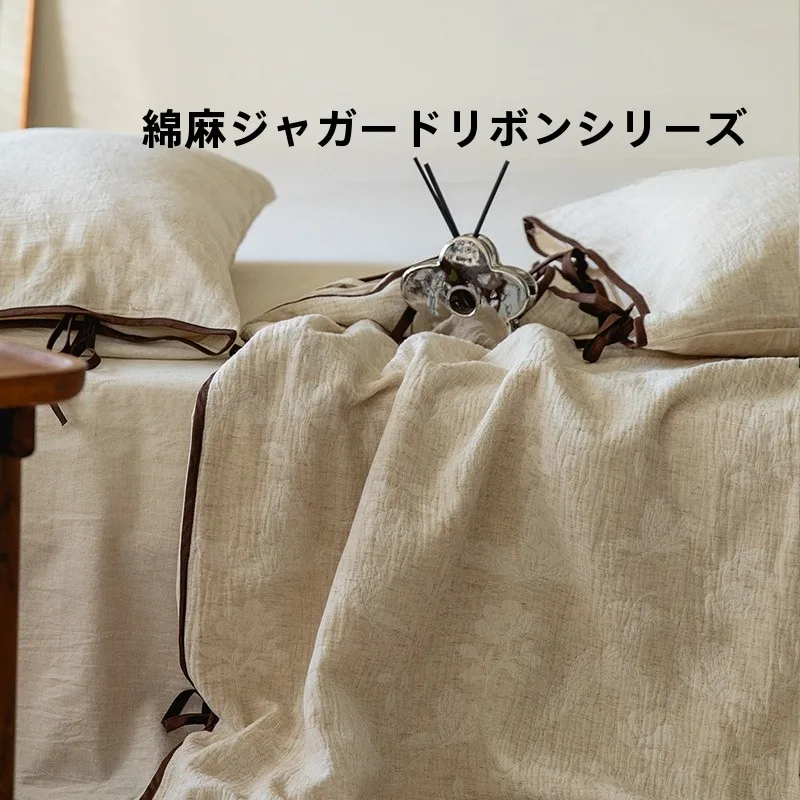 おしゃれベットを選ぶときに迷うなら、この1つのアイテムが解決する？