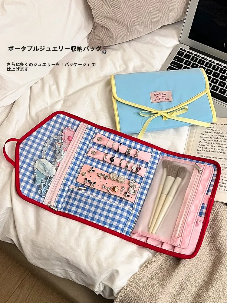 折りたたみ式ジュエリーポーチ：アクセサリー収納の見せないデザインと実用性を徹底解説