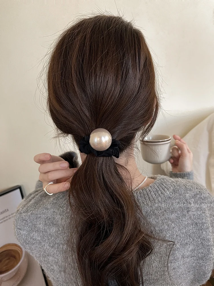 パール付きヘアゴムはどのように選べばいいの？高級感と実用性のバランスを取る方法