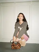 方形の羊羔毛デニムとモヘアのハンドバッグ【通勤用・斜め掛け・ファッショナブル】