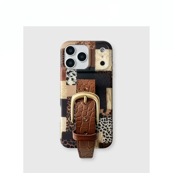 雰囲気のあるマット仕上げの牛革製クロコダイル模様スマホケース【iPhone対応・クラシックな金具付き】