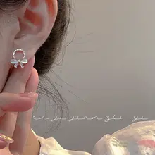 S925銀製バタフライノット猫目石ピアス【デリケートで洗練されたデザイン】