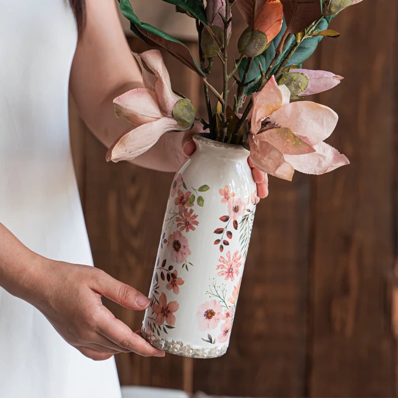 一輪挿し 花瓶 と 二輪挿し 花瓶 の違いは？中華風 ビンテージデザインの陶器花瓶が選ばれる理由とは？