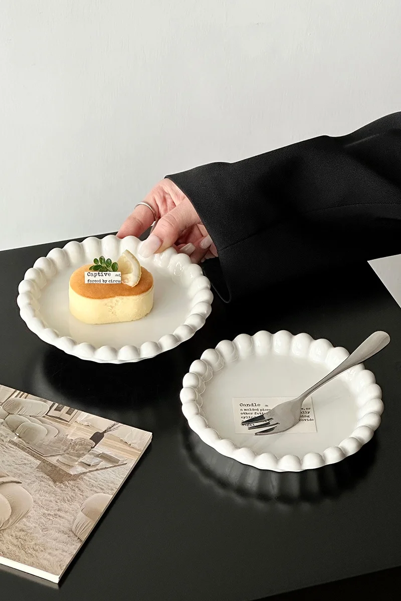 高級感のある陶製プレート【パールエッジ・フランス風・スイーツ＆デザート用】