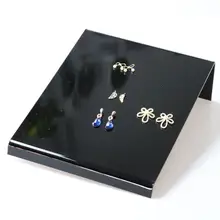 アクリル製の耳釘展示スタンド【シンプルデザイン・ジュエリー収納用】