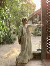 フレンチスタイルのフラワープリントワンピース【刺繍入り・バルーンスリーブ・ロング丈】（セットアップ対応）