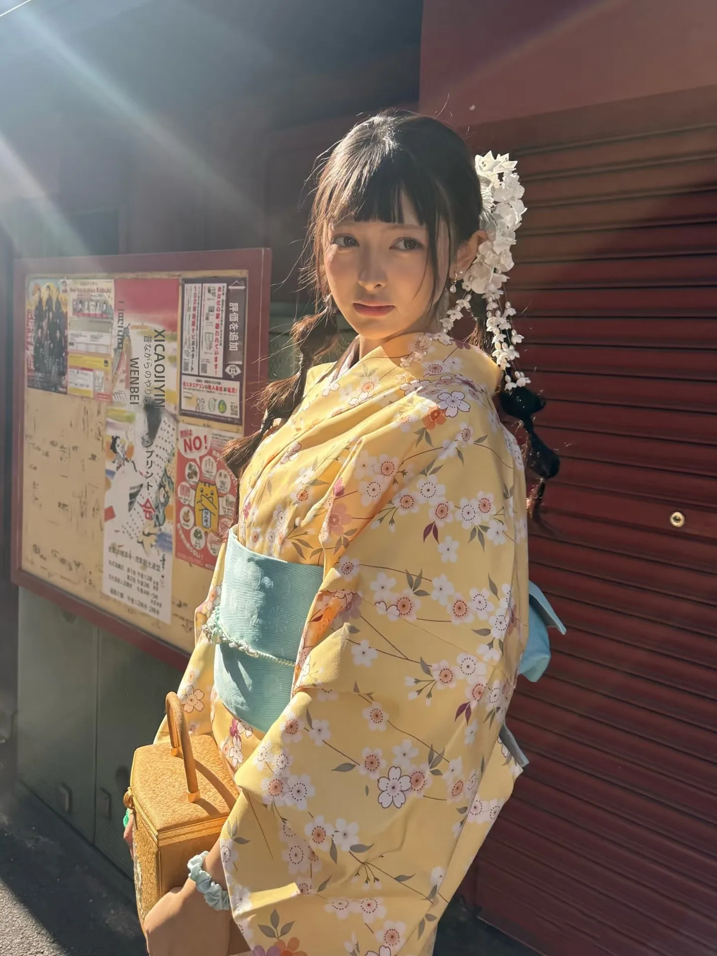 はらまきで夏を彩る？カオヨリナカミとハナタバの違いを知れば、伝統と現代が融合する浴衣選びが簡単になる