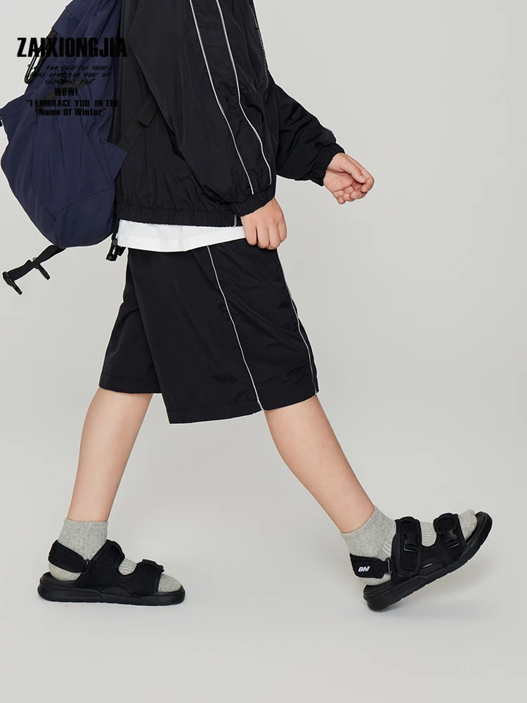 ブラック速乾素材のショートパンツ：夏の通気性とウエストゴムによる快適着用の実証
