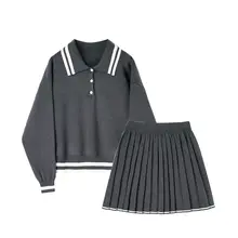 ストライプデザインの学院風ニットトップスとプリーツスカート【長袖・秋用】（セットアップ対応）