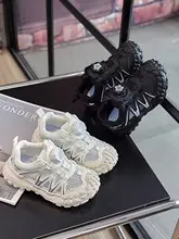 男の子用 軽量ランニングシューズ【メッシュ・回転バックル・通気性】