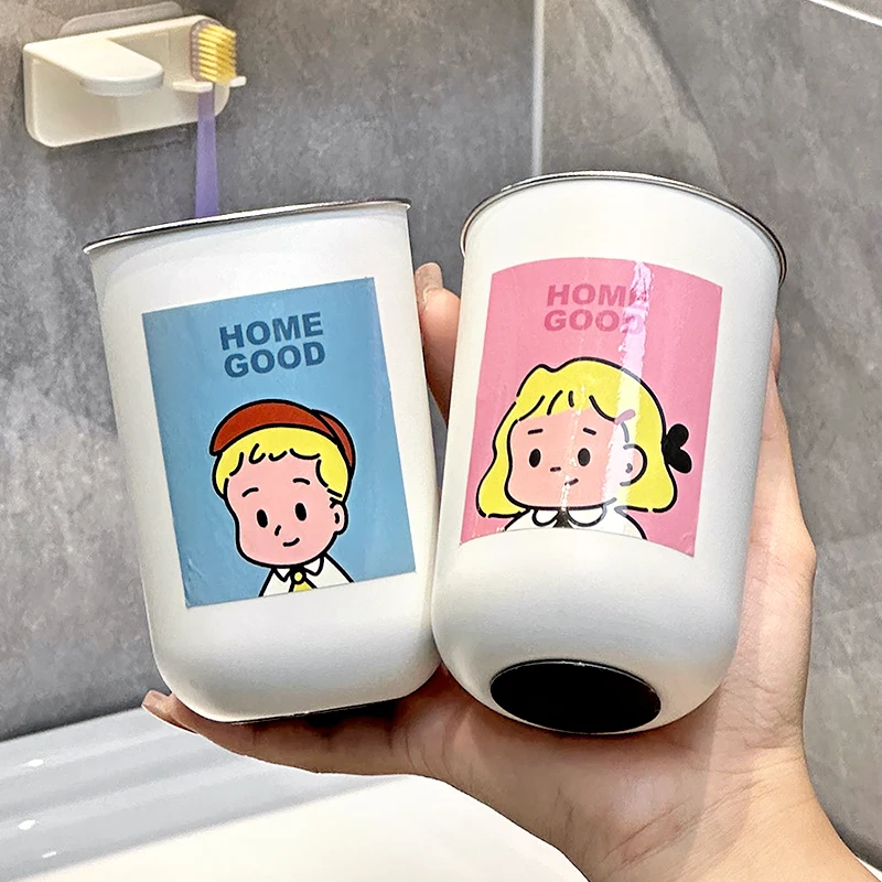2歳のコップがこぼれない・割れないようにするには？おしゃれで安全な選択肢とは？