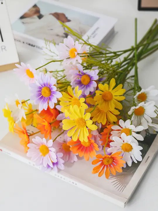 高級インテリア装飾用 プラスチック製のカモミールの造花ブーケ【リビング用・卓上装飾】