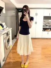 杏色のプリーツハイウエストスカート【春夏用・Aライン・ミディ丈】