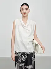 軽やかで涼感のある微透けノースリーブシャツ【夏用・デザイン性のある大人の雰囲気】