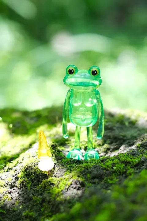 悲壮なカエルのアイスクリームフィギュア【アミューズメントトイ・カエルデザイン】