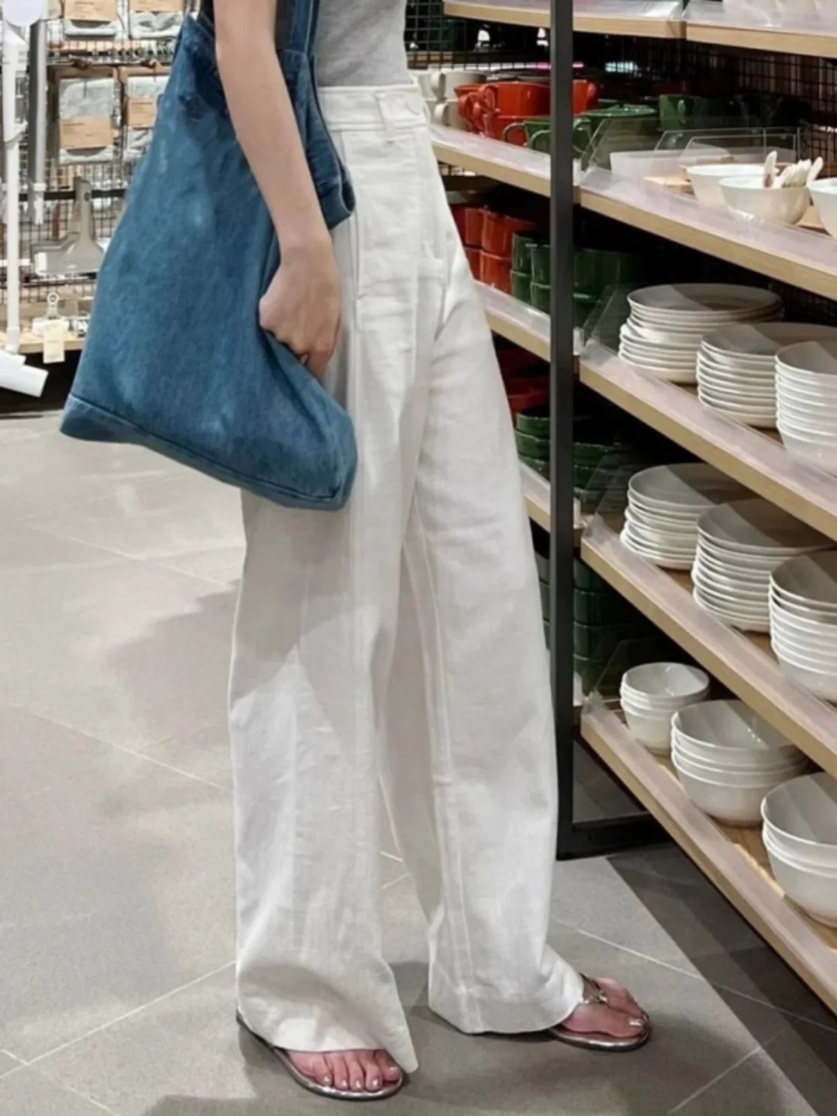 カーゴパンツ コーデ レディース vs リネンワイドパンツ　通勤に最適な選び方完全ガイド