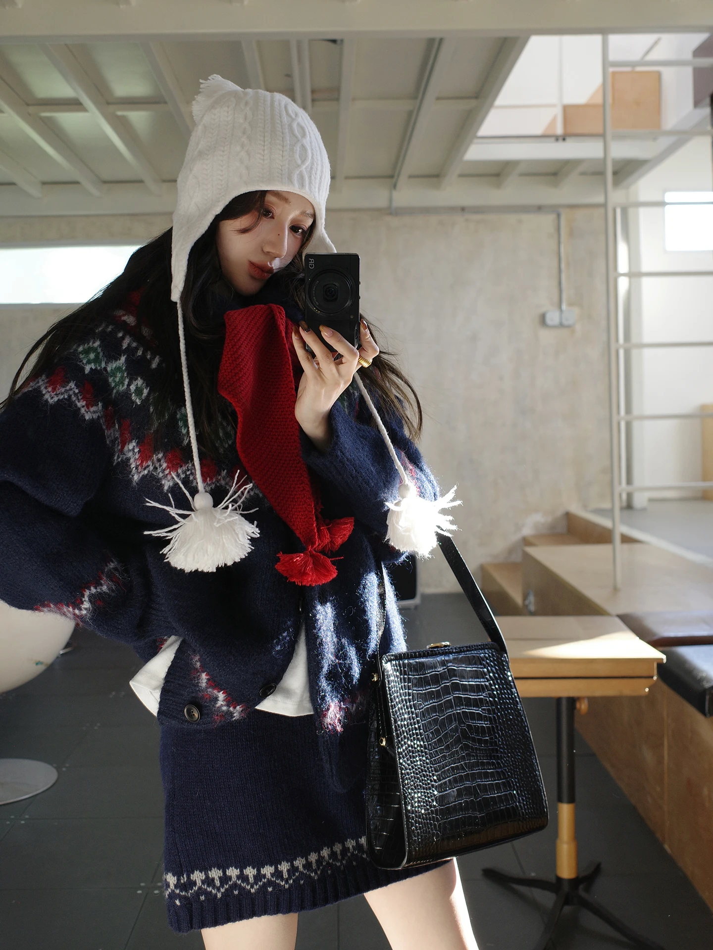 手が冷たい女性にぴったりの「暖かさとおしゃれ」を両立するアイテムは？